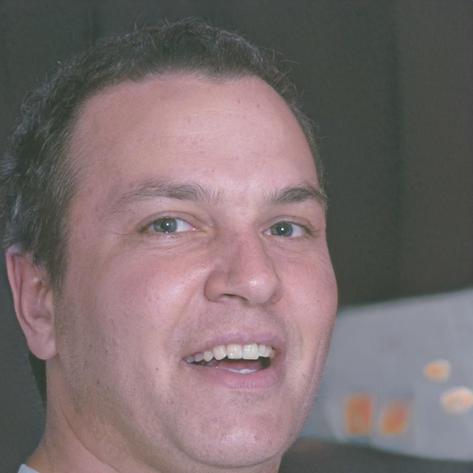 Patricio Vega, coordinador académico